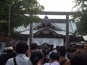 靖国神社に参拝